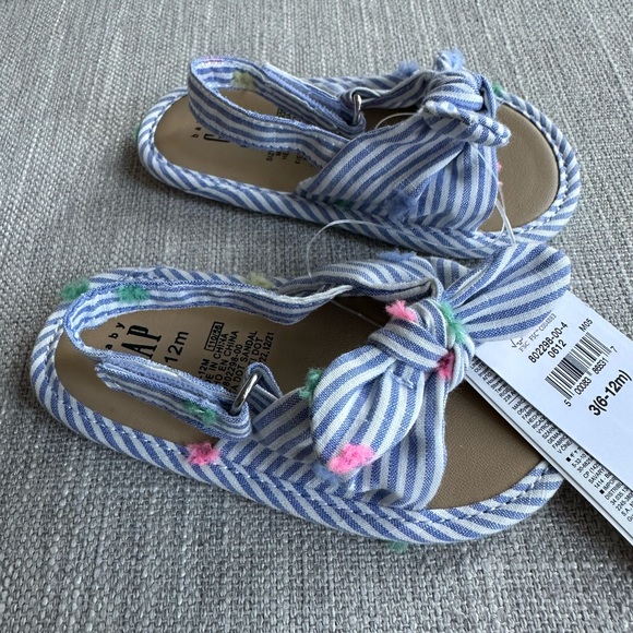 Baby Gap Top-Knot Sandals (size 6-12 months) NWT - Picture 5 of 6